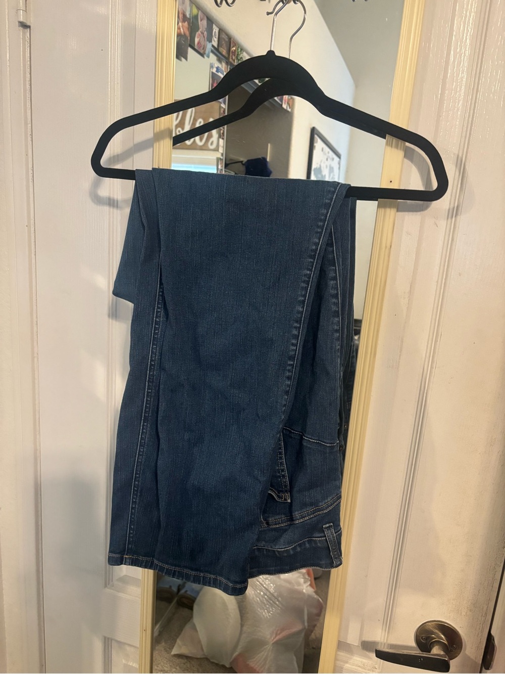 Torrid bombshell skinny 22R